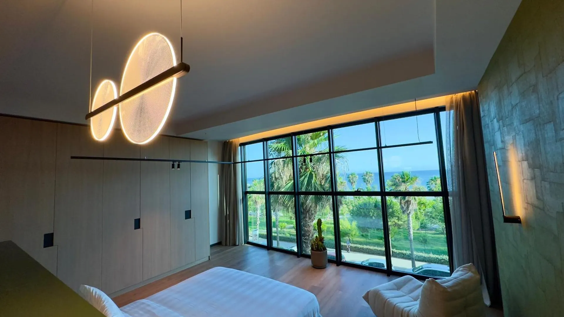 Zins Luxury Apartments Durrës 0*,