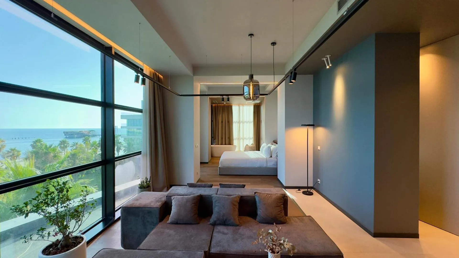 Zins Luxury Apartments Durrës 0*,