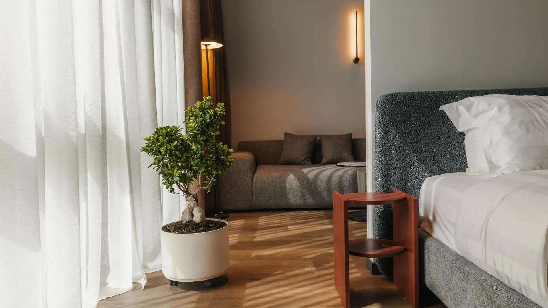 Zins Luxury Apartments Durrës Szálloda
