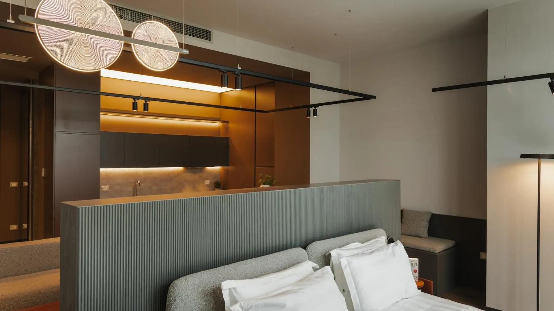 Zins Luxury Apartments Durrës 0*,  Albánia