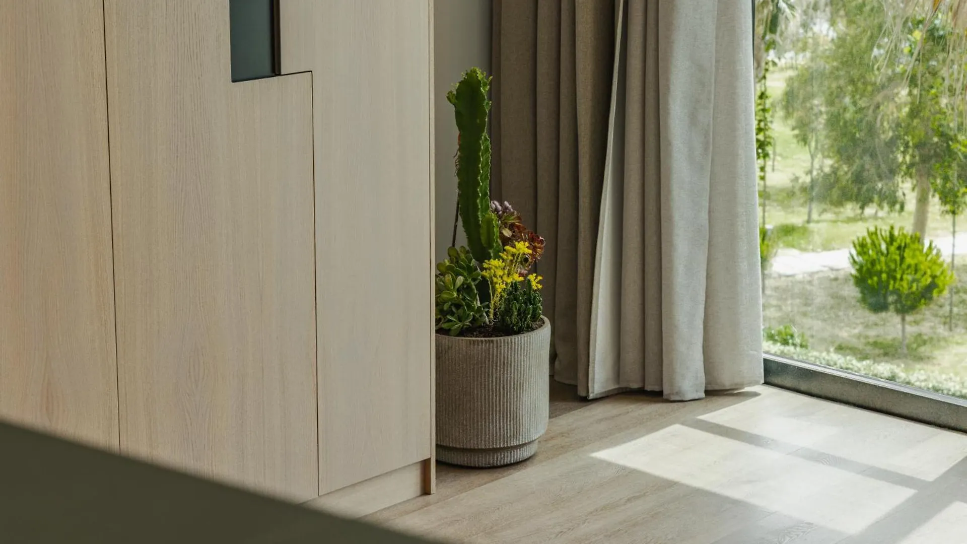 Zins Luxury Apartments Durrës