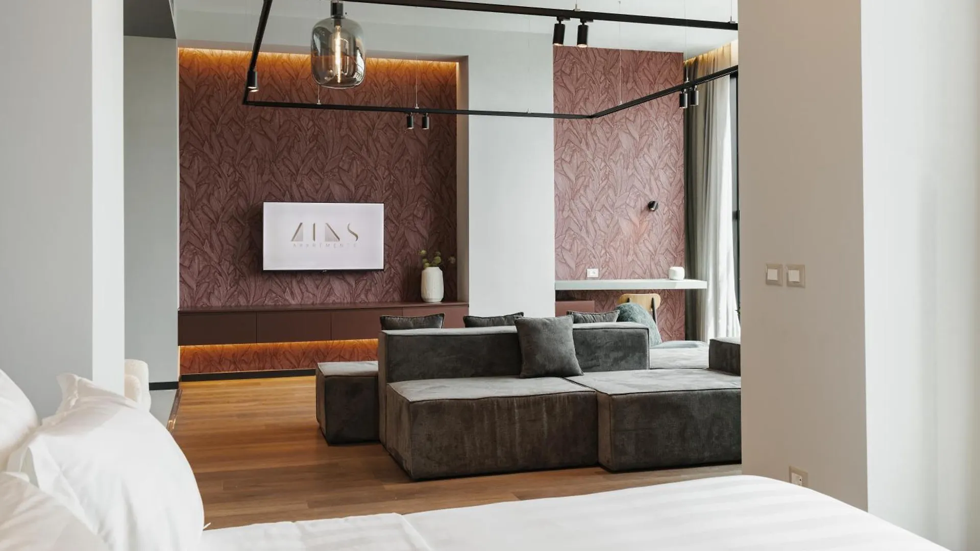 Zins Luxury Apartments Durrës
