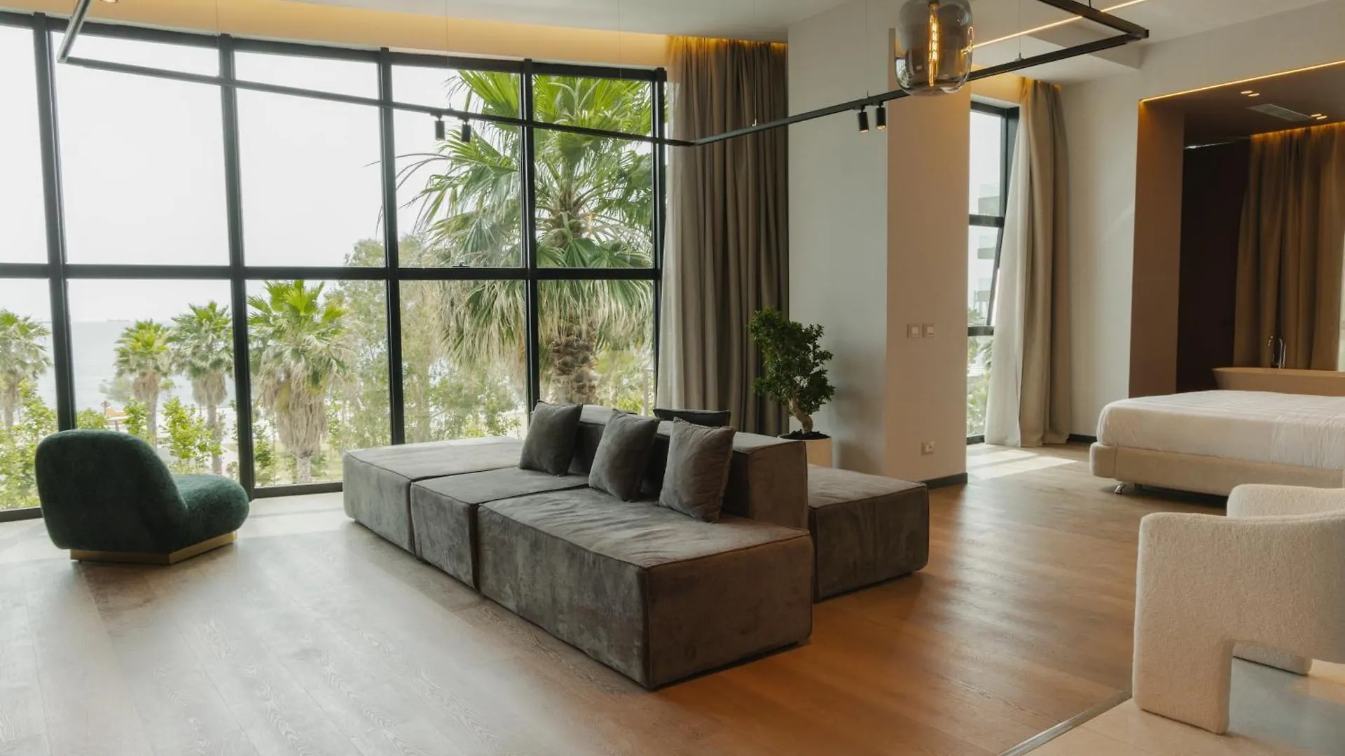 Zins Luxury Apartments Durrës 0*,